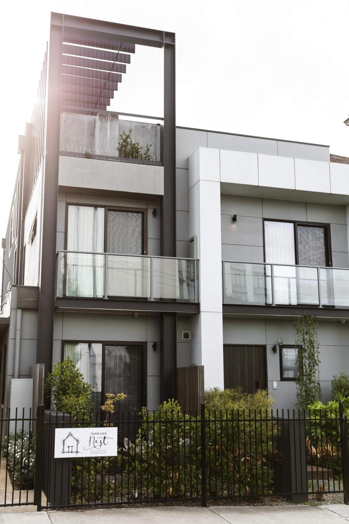 Timber Door Luxury Accommodation 吉朗 外观 照片